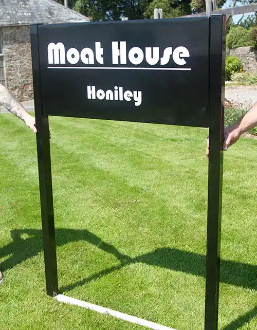 Aluminium Tray Signs