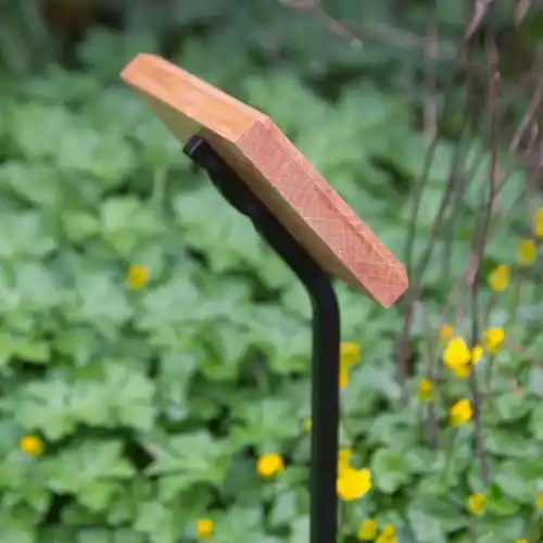 Metal Stakes – The Perfect Foundation for Your Plaque