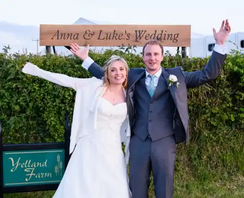 Signs for Wedding Businesses: Elevate Your Venue Experience