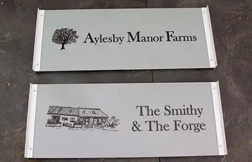 T-channel Entrance Signs