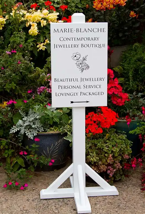 Movable Signs