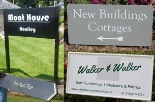 Aluminium signage including flat plate, tray signs and signs on posts