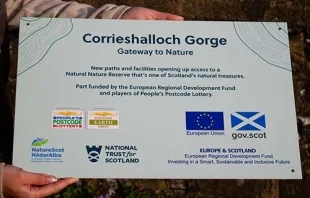 Very long lasting full colour signs and memorial